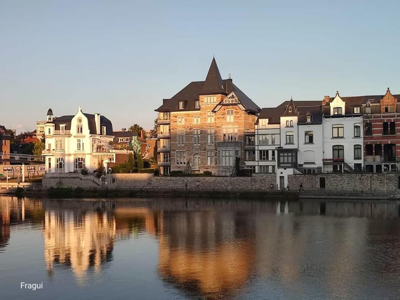 Sherlock'S Home - Guest House Namur Exterior foto